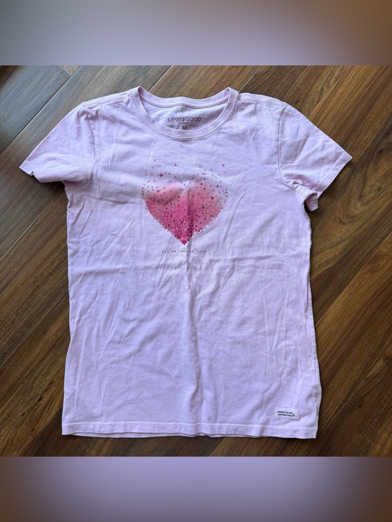 Life Is Good Tops - Life Is Good Women's Scattered Hearts Short Sleeve Tee